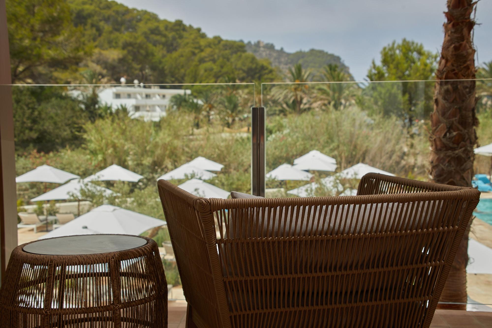 Port de Sant Miguel Cala San Miguel Ibiza Resort, Adults Only, Curio Collection By Hilton מראה חיצוני תמונה View from the hotel