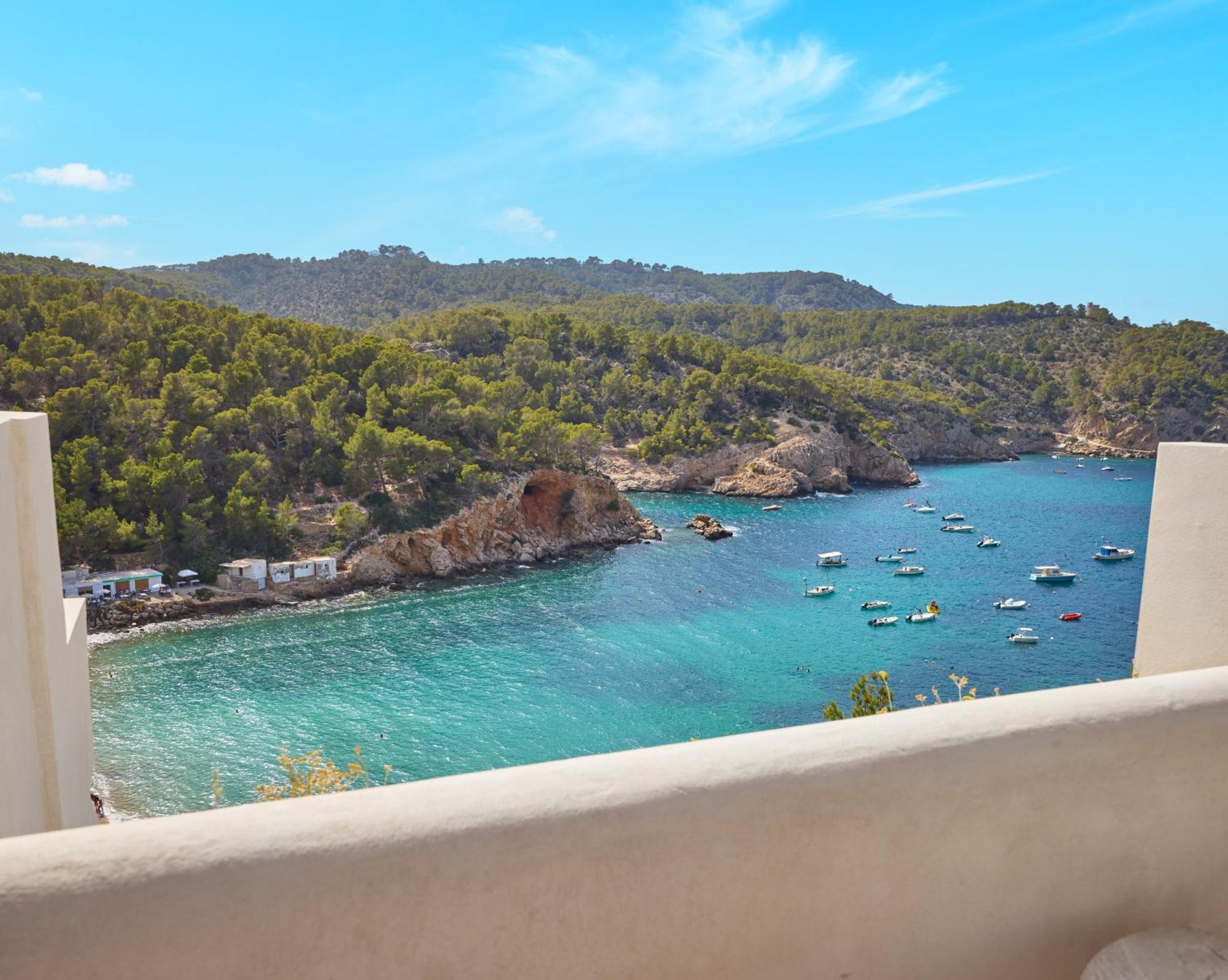 Port de Sant Miguel Cala San Miguel Ibiza Resort, Adults Only, Curio Collection By Hilton מראה חיצוני תמונה